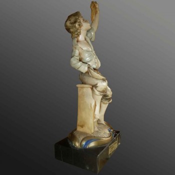 Statuette sur socle de marbre signée Simonetti