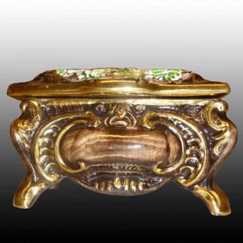 Scatola di caramelle Bequet-Quaregnon-terracotta-Belgio-dipinta a mano e impreziosita con oro