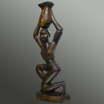 Art tribal porteuse d'eau Sénégal 1960-1970